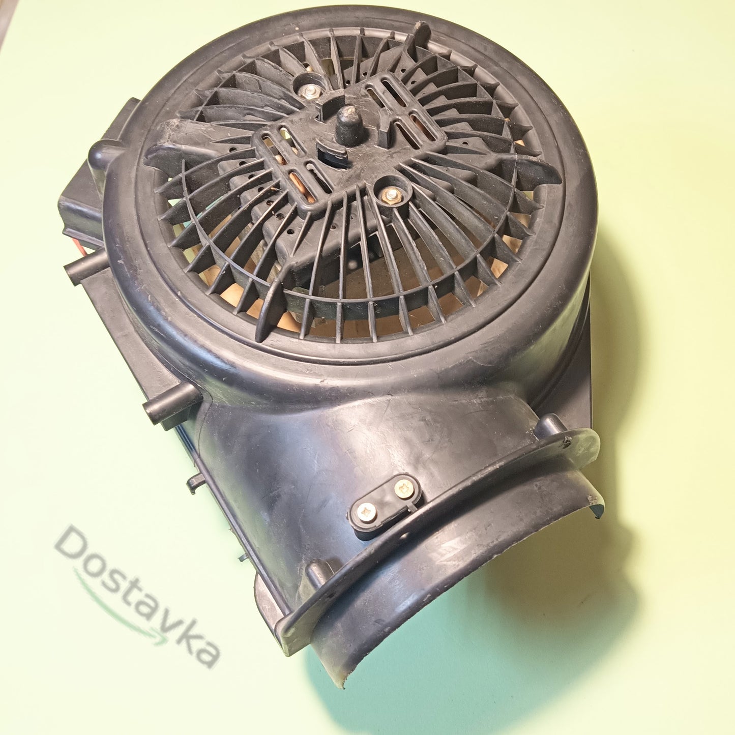 Turbine hood with 3-speed motor