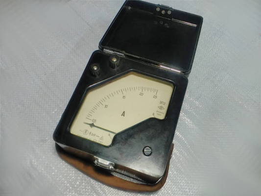 USSR Ammeter Portable EP-2, EP2, E30 (0-2.5A, Carbolite Case)