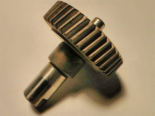 Gear on shaft for circular saw Fiolent PDZ-70