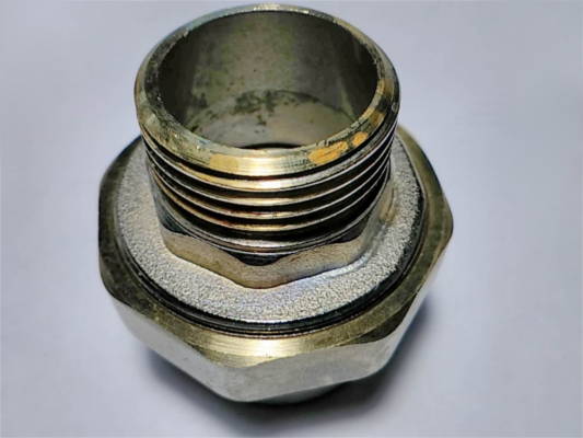 Water supply connection external thread 1.5" (soldering side 40*32 mm)