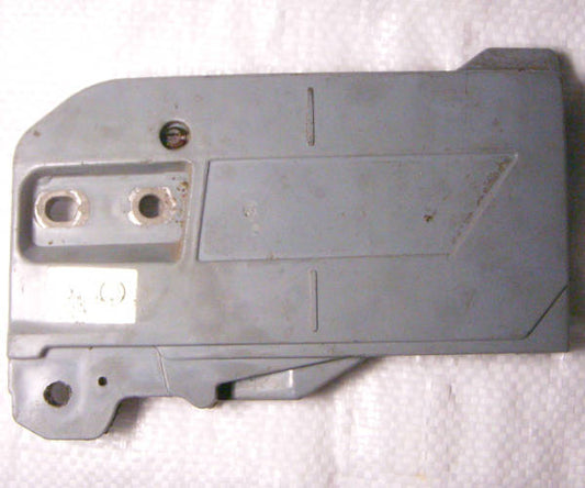 Electric chain saw tensioner assembly with cover Rebir