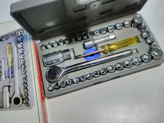Aiwa 40pcs 1/4"& 3/8" комбинированные ключи