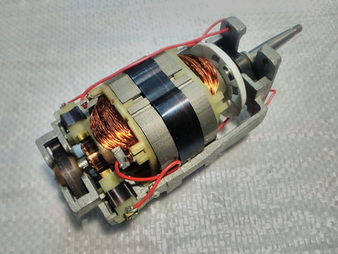 Белвар Помощница