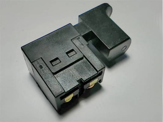 FA2-6/1B 16*27 12*23 6A без фиксатора