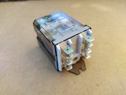 Power relay FINDER 62.82.8.230.0000 628282300000 230V, 16A, 6.3mm terminal