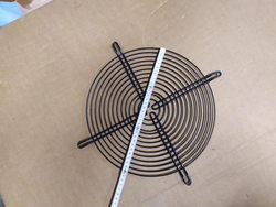 Protective grille mesh for blower motor for refrigeration and freezing equipment