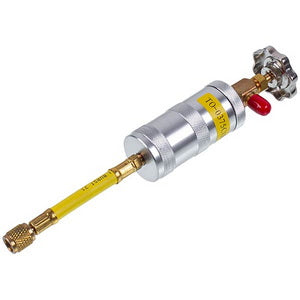 Injector for refueling oil and additives RCO-2