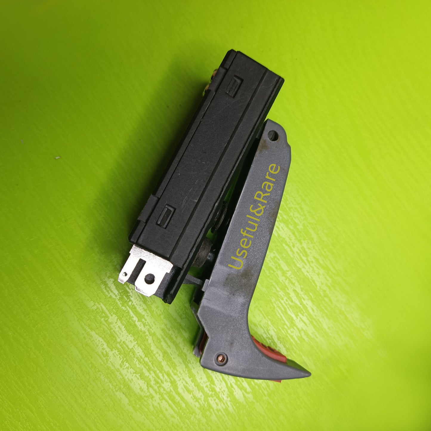 FA2-8/2W клавиша фиксатора