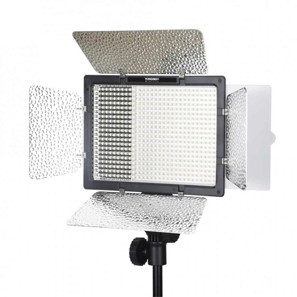 Video light lamp LED YN600L 36W Light 600pcs color 3200-5000K (battery kit + battery charger)