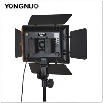 LED video light — Yongnuo YN600L II (battery kit + battery charger)