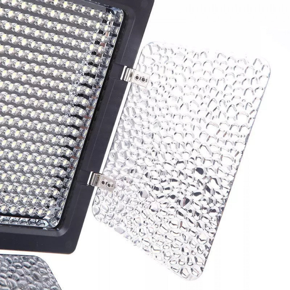 Video light lamp LED YN600L 36W Light 600pcs color 3200-5000K (battery kit + battery charger)