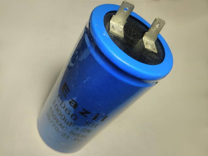 Пусковой конденсатор 50*107 емкостью 1000 мкФ