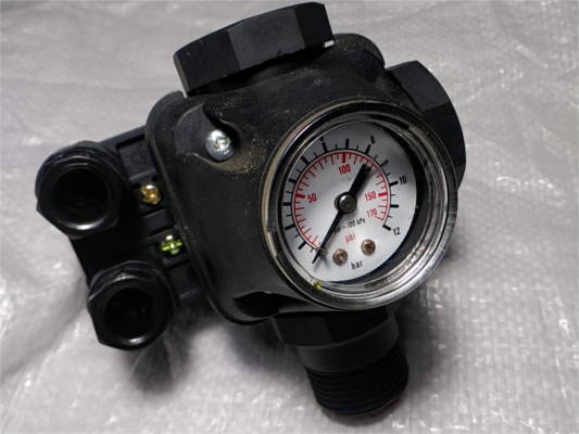 Water pumping system automatic pressure control unit PM/5-3W (PC-9C 5BAR F1/4") 