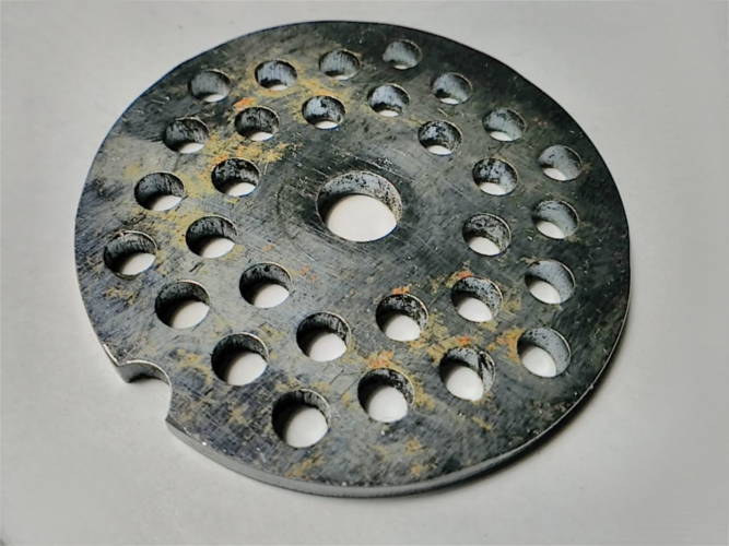 Mesh with a cell of 4.5 mm for the Belvar Assistant meat grinder