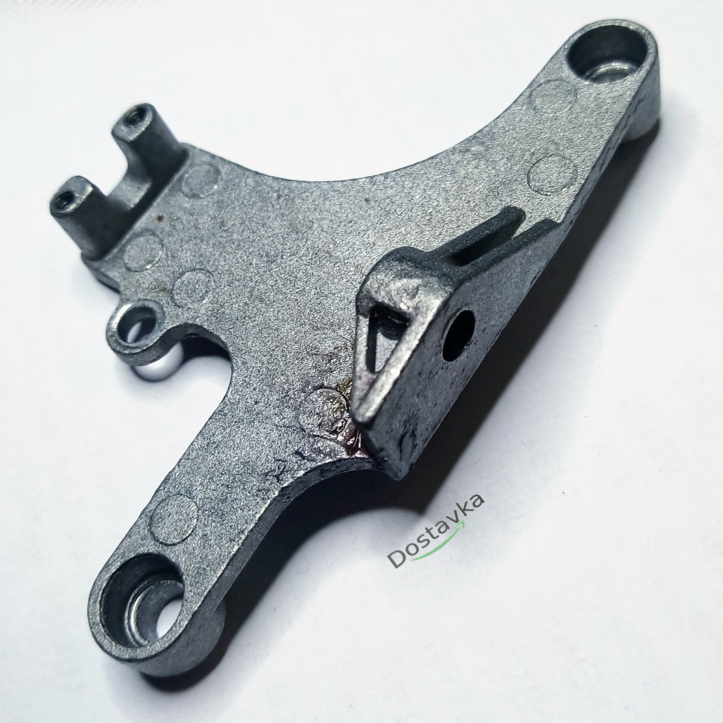 Chain saw emergency brake mechanism plate