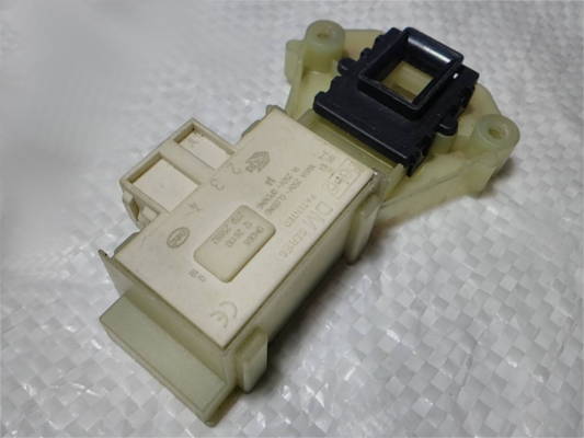 IKEA, Whirlpool, Indesit, Privileg, Hotpoint-Ariston, Ariston washing machine Hatch (door) lock C00297327