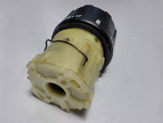 Proton screwdriver gearbox for 17 positions