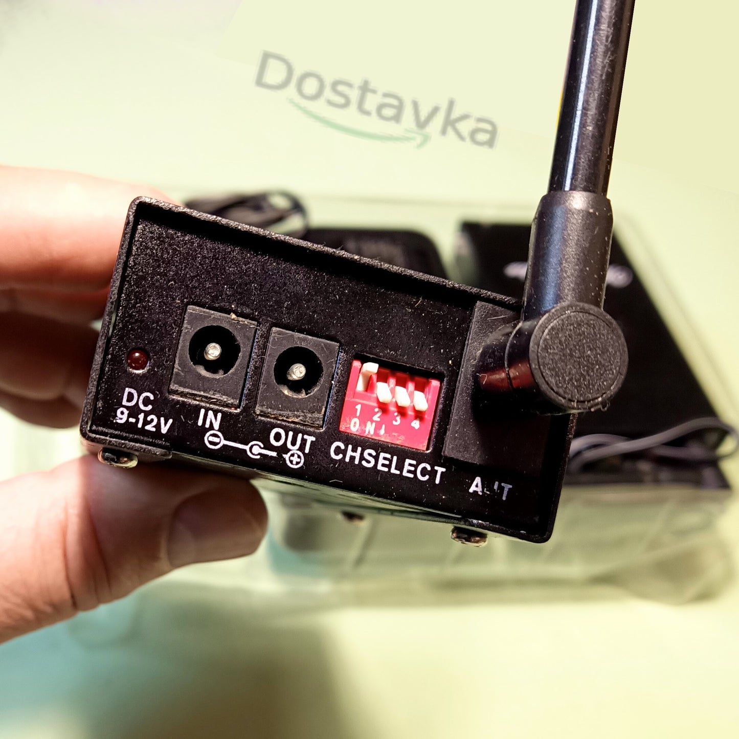 VCR/ TV/ CCTV Cameras Wireless Audio/Video Sender Transmitter (2.4GHz)