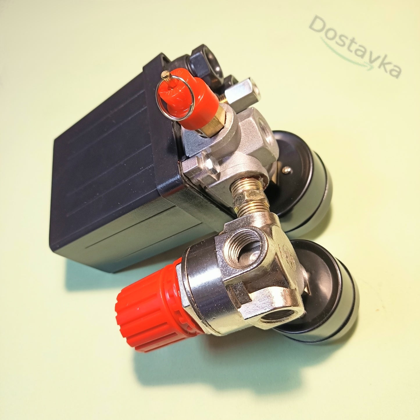 Three-outlet 220 Volt air compressor pressure automation assembly