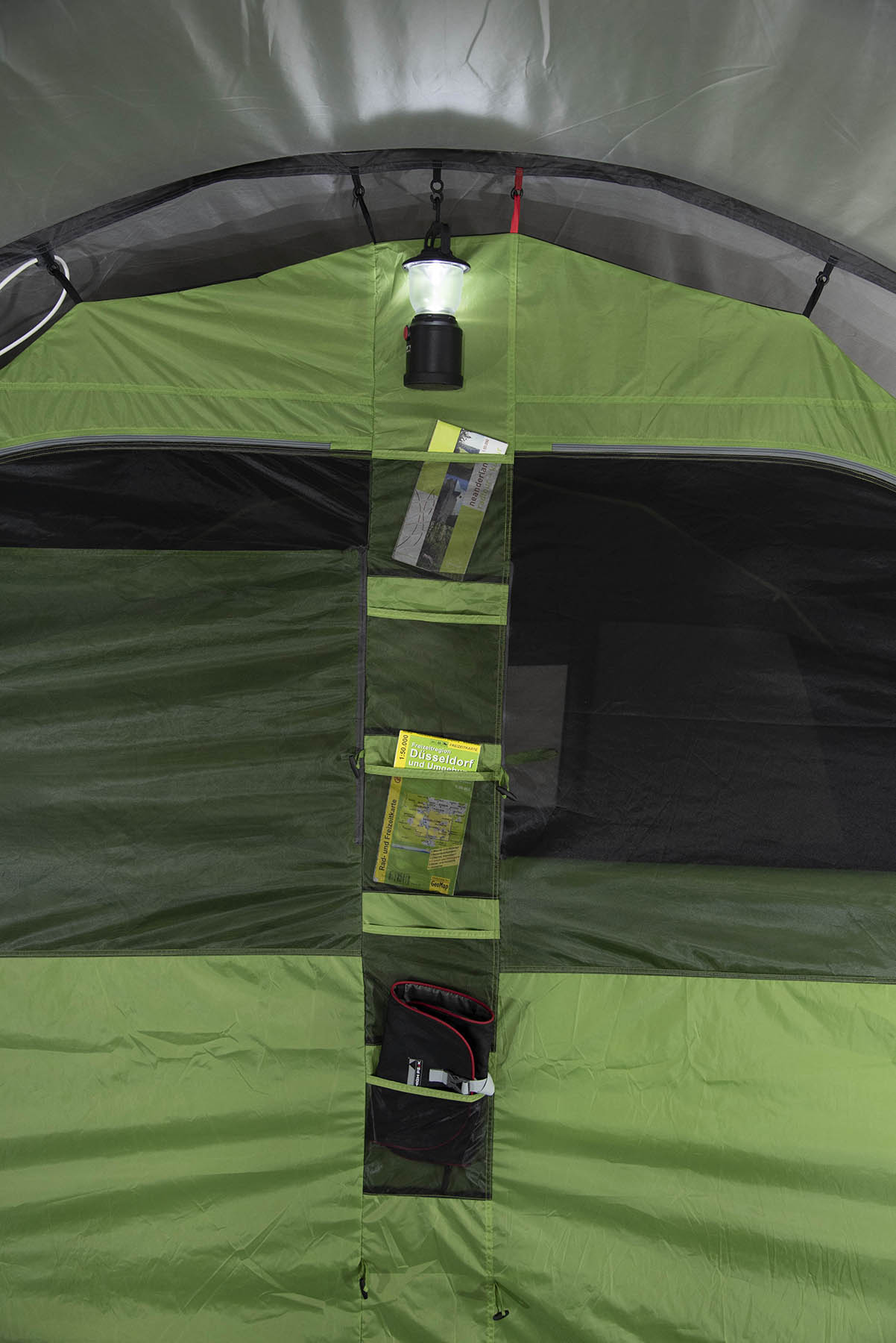 Five-year-old mantle High Peak Garda 5.0 Light Grey/Dark Grey/Green (11823)