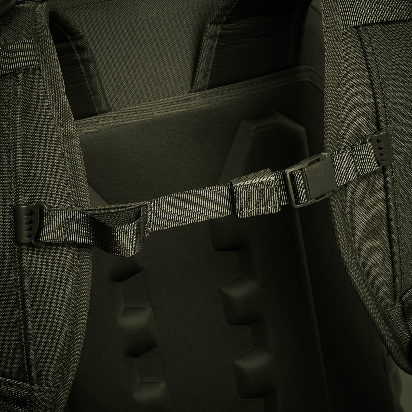 Tactical backpack Highlander Stoirm Backpack 40L Olive (TT188-OG)