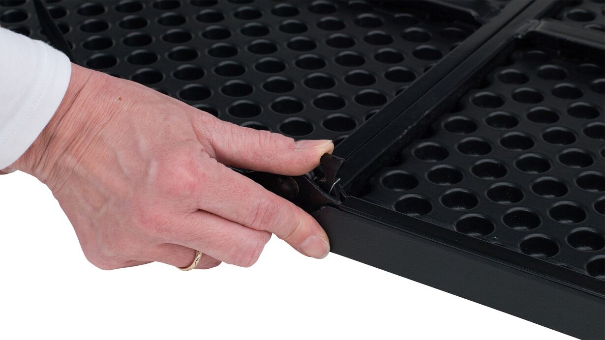 Camping table Outwell Claros M (530083)