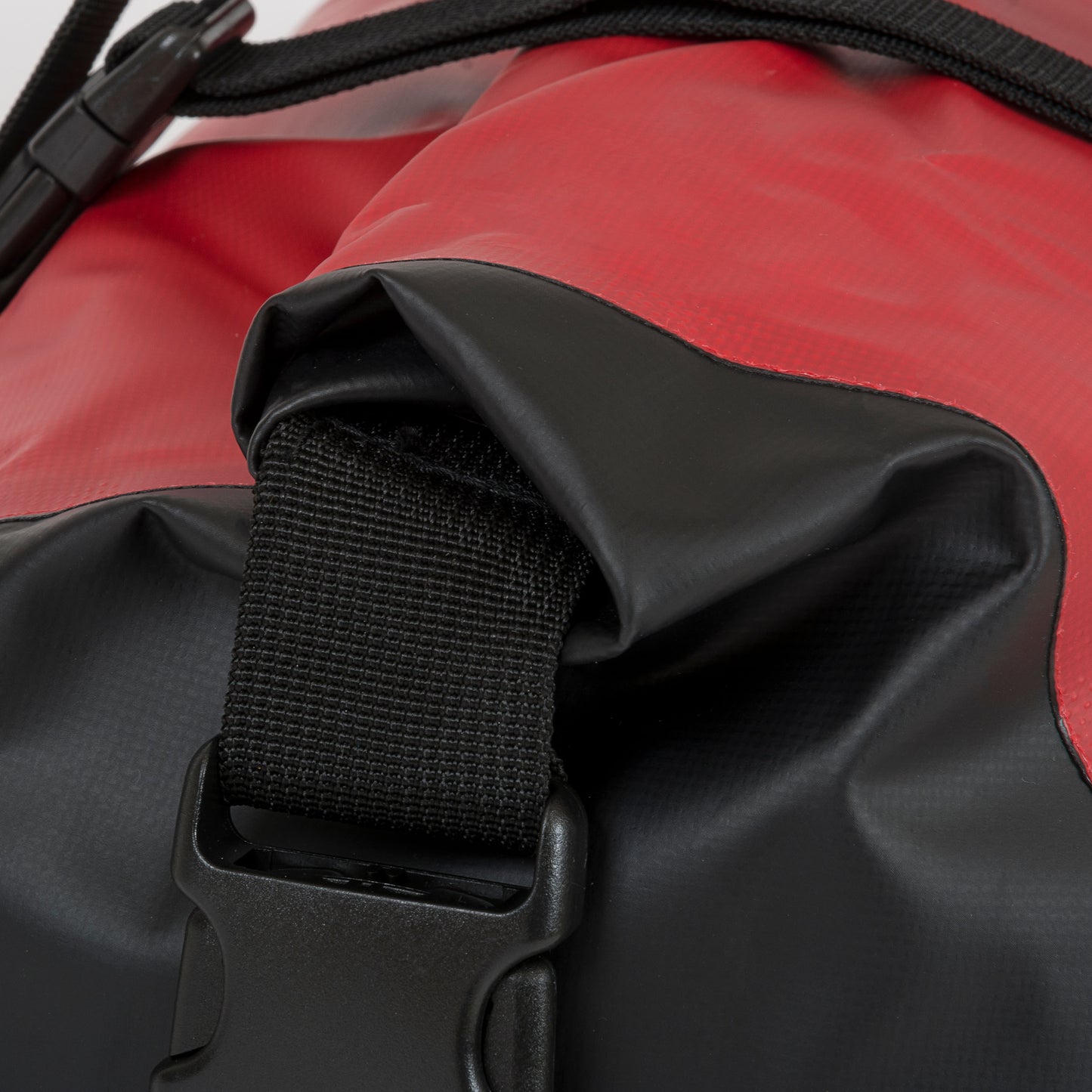 Waterproof travel bag Highlander Mallaig 35L Red (DB107-RD)
