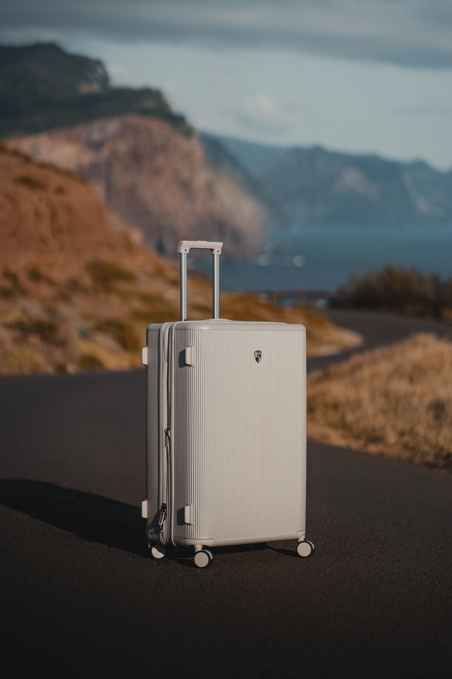 Heys Earth Tones (S) Atmosphere Suitcase (10156-0143-21)