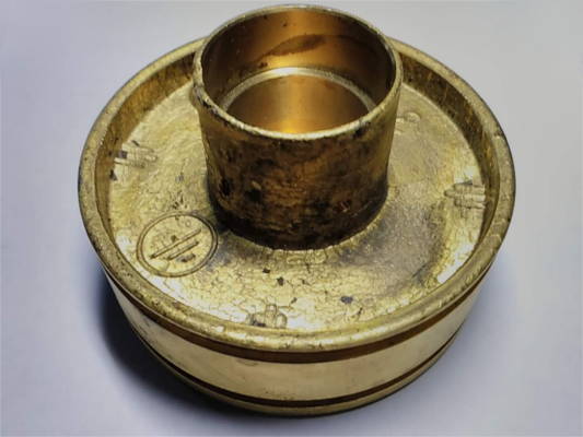 верхняя часть двигателя