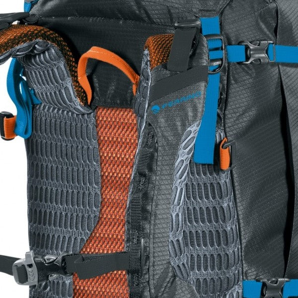 Travel backpack Ferrino Triolet 48+5 Black (75661GCC)