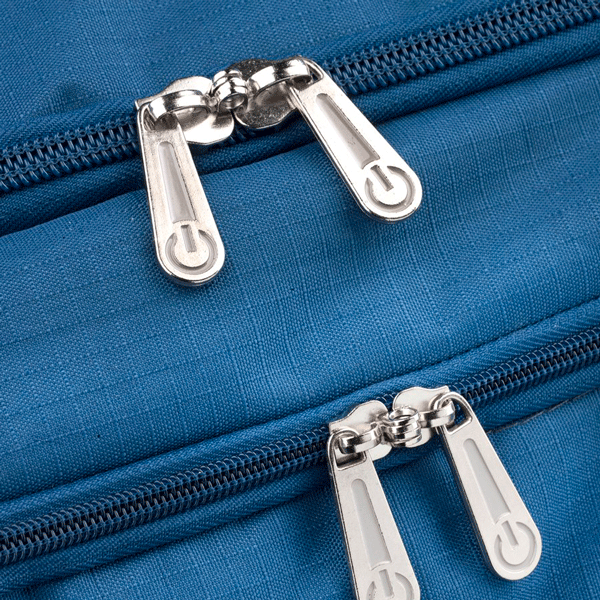 Travel bag on wheels CarryOn Daily 77 Blue