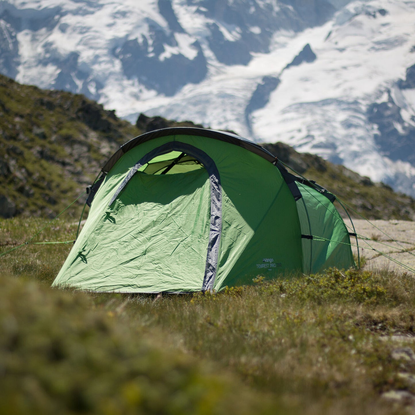 Vango Tempest Pro 200 Pamir Green Tent (TENTEMPESP32151)