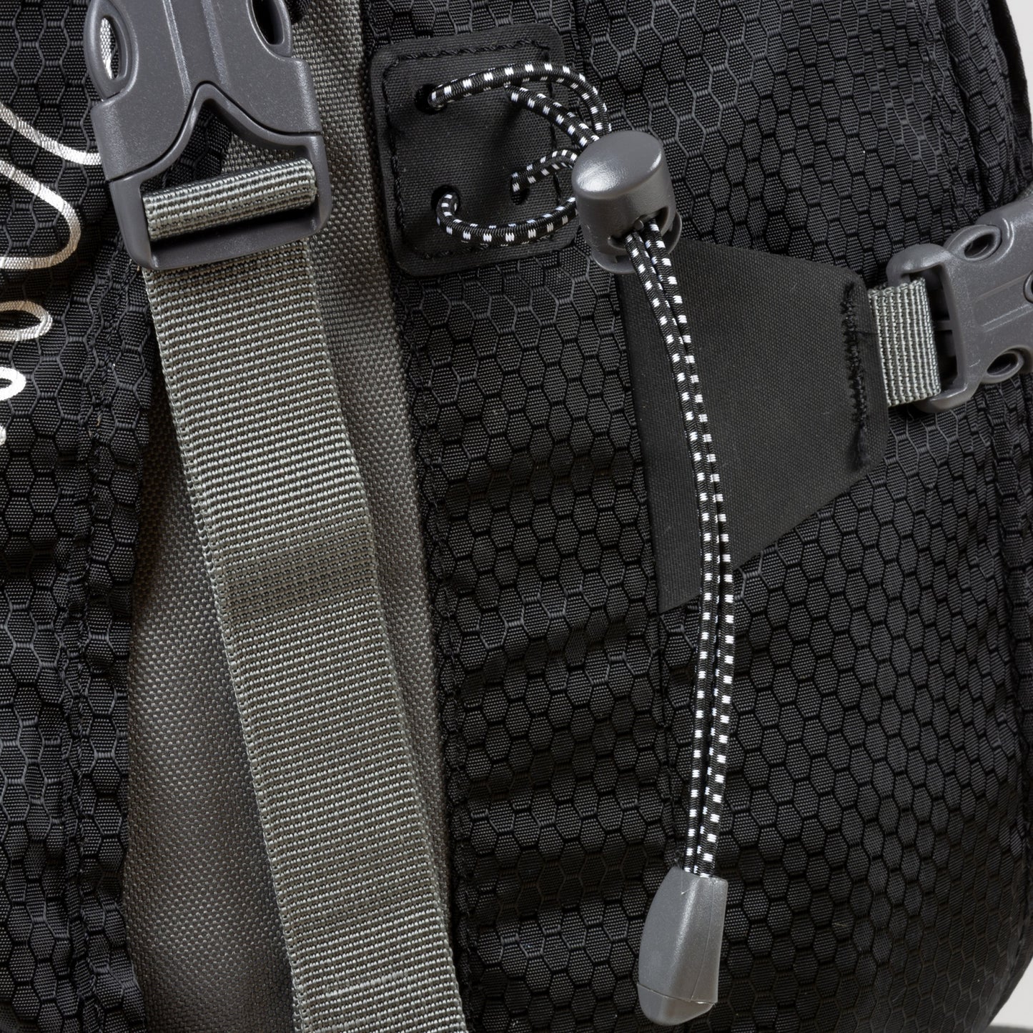 Travel backpack Highlander Discovery 65 Black