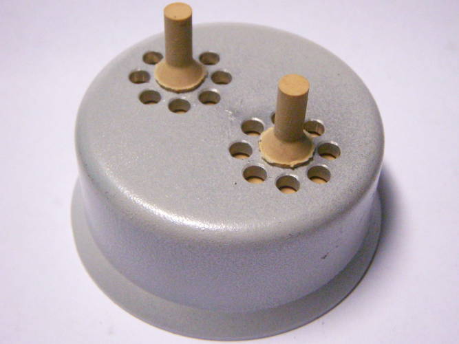 Цвіркун крышка