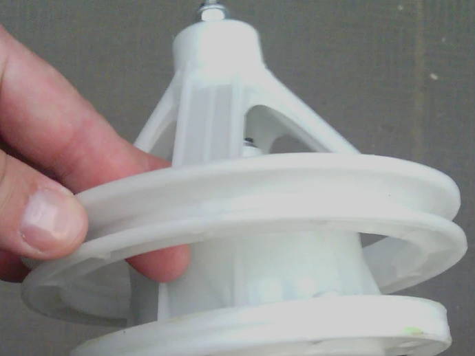 Редуктор со шкивом и  валом на шлицах