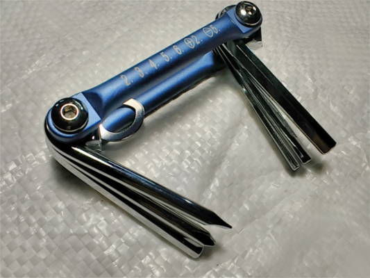 набор шестигранников и отверток (8 в 1)