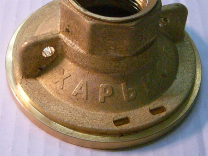 Верхний дюймовый фланец выхода