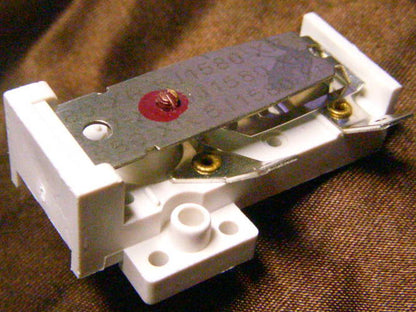 KST-401 LR77781 90C0-05