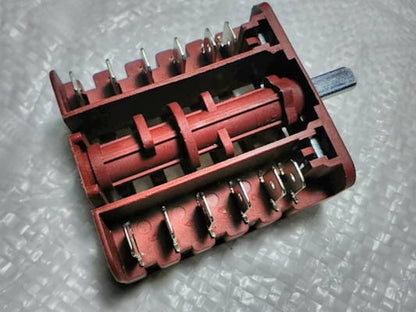 Zanussi на 6 контактов Турция