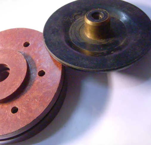 Малютка с опорой