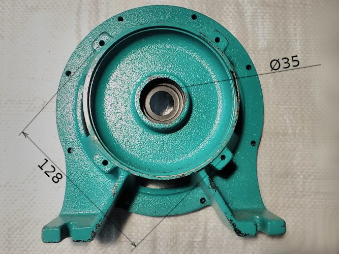 полукруглая с ногами