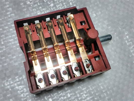 4+1 5 позиций