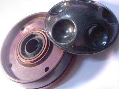 Малютка с опорой