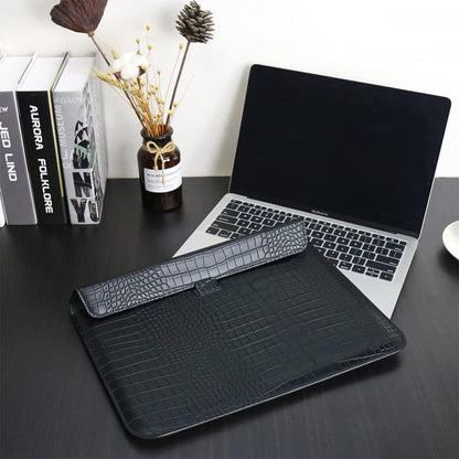 PU Sleeve Case Crocodile – MacBook 13.3 – Black