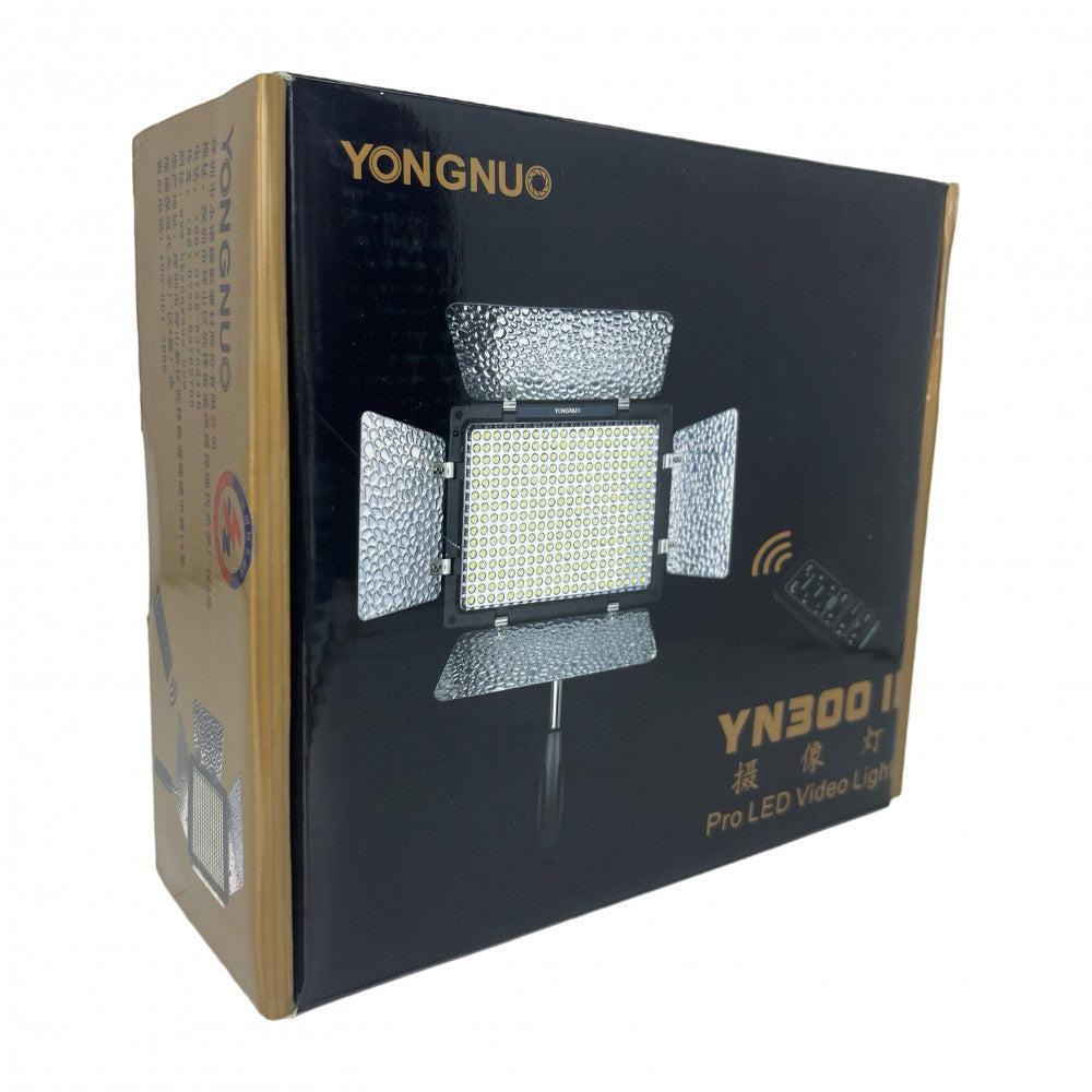LED video light lamp YN300 II | 17x15 cm
