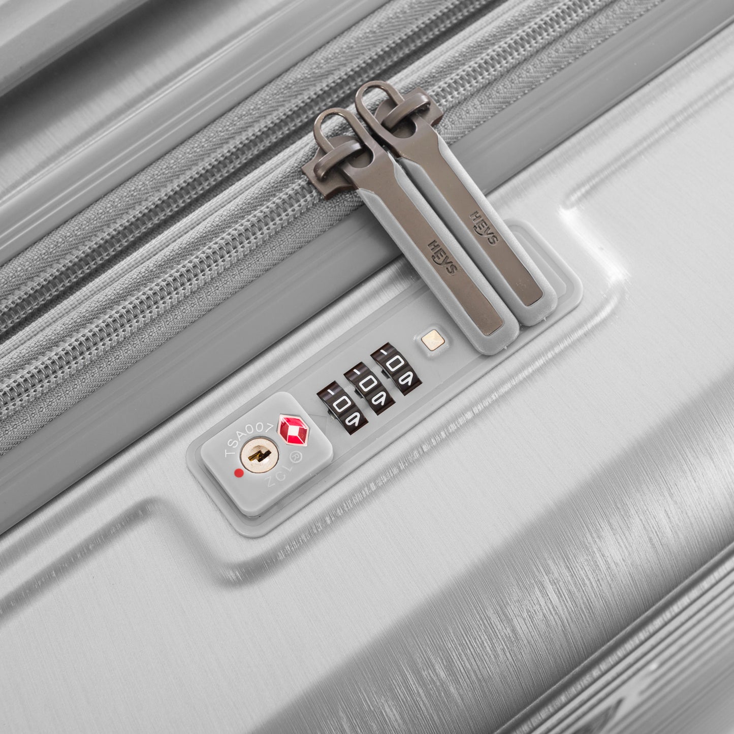 Valise Heys Edge (M) Silver (10108-0002-26)
