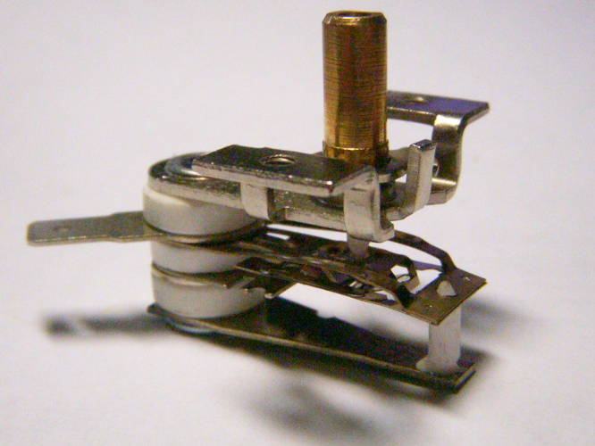 KST118 2-pin left-up