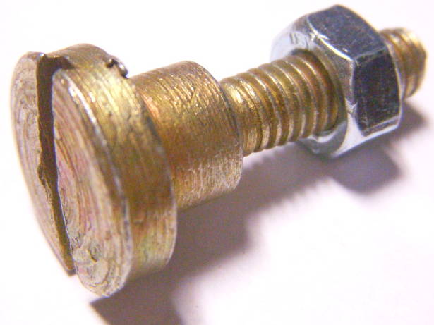 Винт клапана