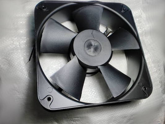 200*200*66 220V 0.35A квадрат