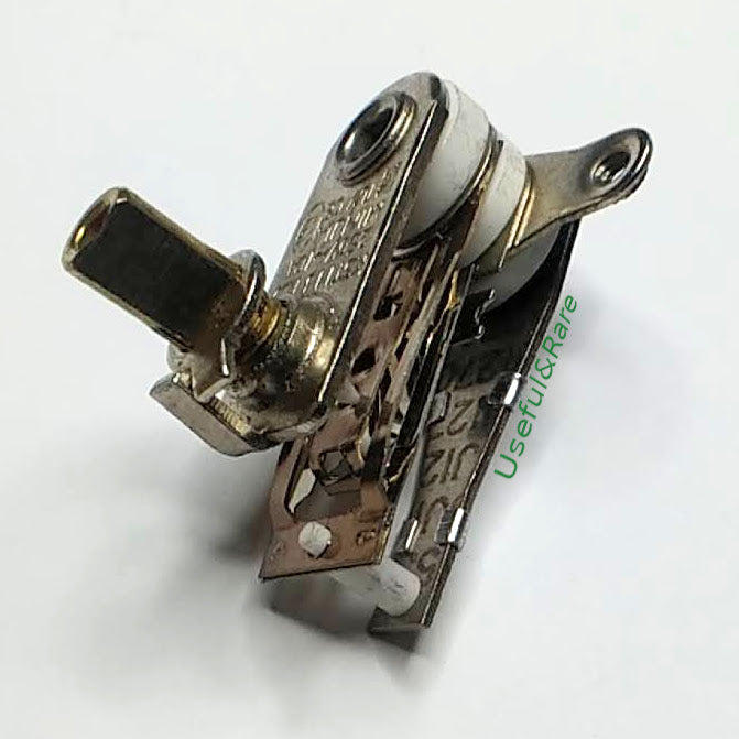 2-pin bimetallic thermostat KST-118 T250 10A rod h9 (via screws)